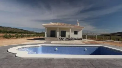 Chalet in Camarillas photo 4
