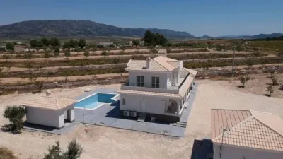 Chalet in El Pinós - Pinoso photo 33