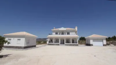 Chalet in El Pinós - Pinoso photo 26