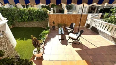 Chalet on Carrer de Panticosa photo 3
