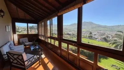 Chalet on Calle Casco No Number photo 24