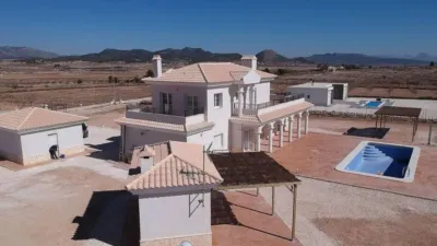 Chalet en Camarillas photo 38
