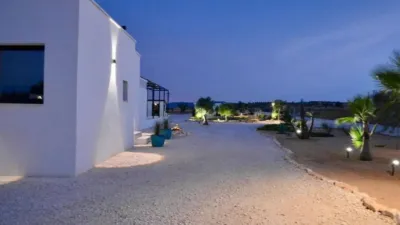 Chalet in Camarillas photo 8