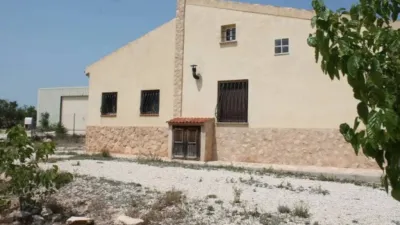 Rustic house in Camarillas photo 5