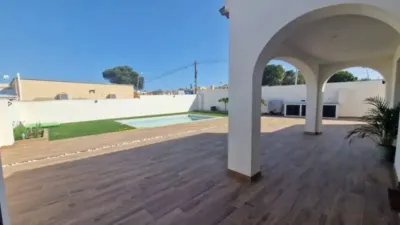 Chalet on Calle de Poniente photo 25