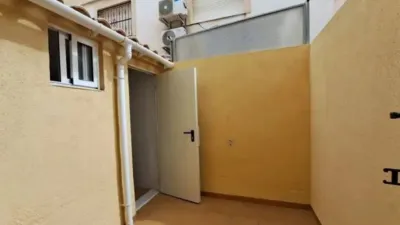 Apartment on Diego Vázquez Street photo 17