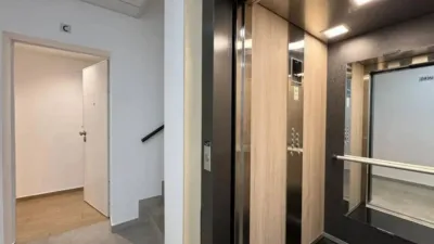 Apartment on Arquitecto Larramendi Street photo 5
