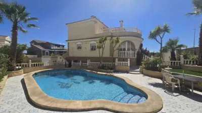Chalet in Monforte del Cid photo 8