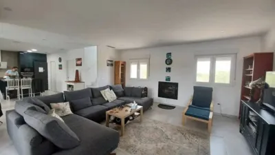 Chalet in Camarillas photo 20