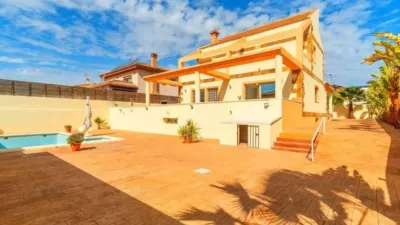 Chalet on Calle Meridiano photo 4