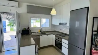 Chalet on Avenida Delfina Viudes photo 11