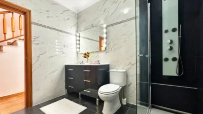 Chalet in Cabo Roig-La Zenia-La Regia photo 34