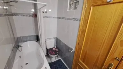 Apartment on Diego Vázquez Street photo 26
