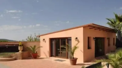 Chalet in Camarillas photo 42