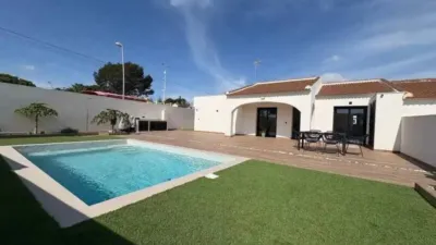 Chalet on Calle de Poniente photo 8