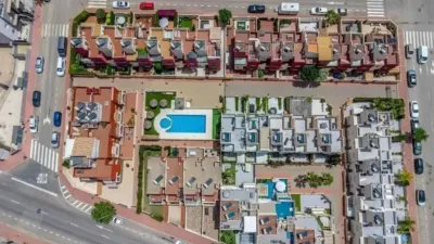 Chalet en Carrer Maria San Gil Noain photo 8
