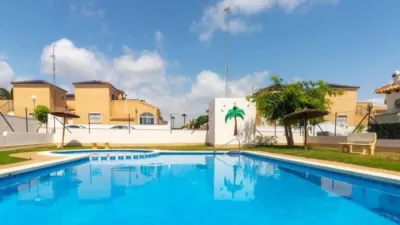 Chalet en Carrer de Acuario-la Florida photo 27