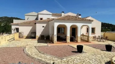 Chalet in El Pinós - Pinoso photo 4