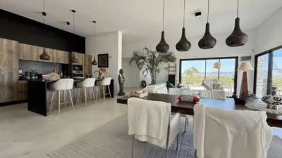 Chalet in Camarillas photo 20