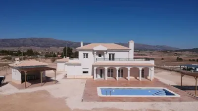 Chalet en Camarillas photo 33