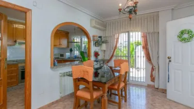 Chalet in Cabo Roig-La Zenia-La Regia photo 8