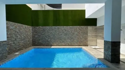 Penthouse on Calle de Ramón Gallud photo 18