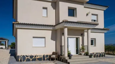 Chalet in El Pinós - Pinoso photo 28