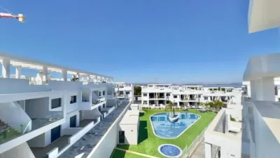 Chalet in Los Balcones-Los Altos-Punta Prima photo 2