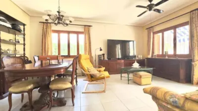 Chalet en Cabo Roig-La Zenia-La Regia photo 3