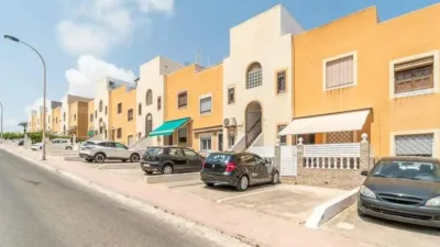 Apartment on Calle de Cibeles photo 4