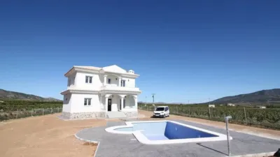 Chalet en Camarillas photo 12