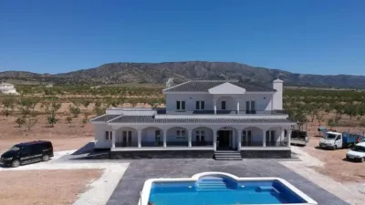 Chalet in El Pinós - Pinoso photo 21