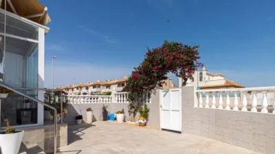 Chalet in Cabo Roig-La Zenia-La Regia photo 11
