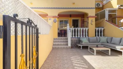 Chalet in Cabo Roig-La Zenia-La Regia photo 4