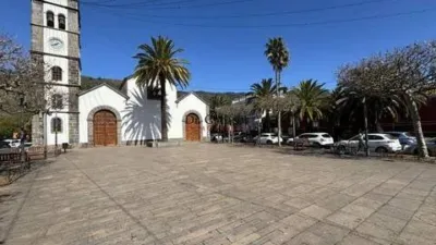Chalet on Calle Casco No Number photo 33