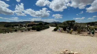 Chalet in Camarillas photo 25