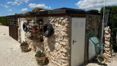 Chalet in Camarillas photo 32