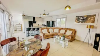 Chalet en Camarillas photo 6