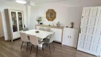 Chalet on Carrer de Capricornio - La Florida photo 4