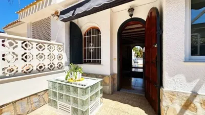 Chalet in Cabo Roig-La Zenia-La Regia photo 12