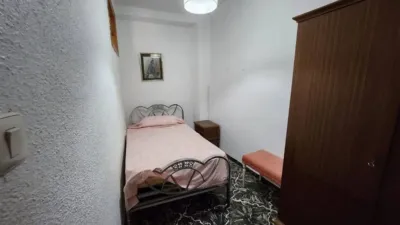 Flat in Yecla photo 13