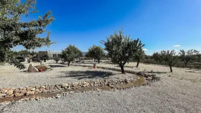Chalet en Camarillas photo 27