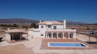 Chalet en Camarillas photo 36