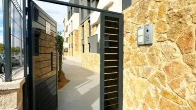 Apartment on Ontario Street photo 35