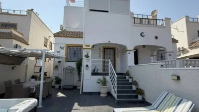 Chalet on Carrer de Capricornio - La Florida photo 3