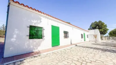 Rustic house in Camarillas photo 18