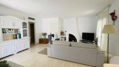 Chalet on Avinguda de Madrid photo 12