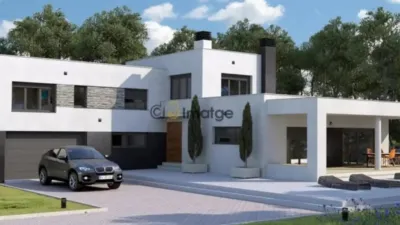 Chalet in Camarillas photo 2