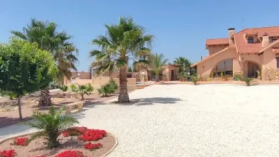 Chalet in Camarillas photo 6