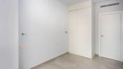 Apartment on Calle de Ramón Gallud photo 19